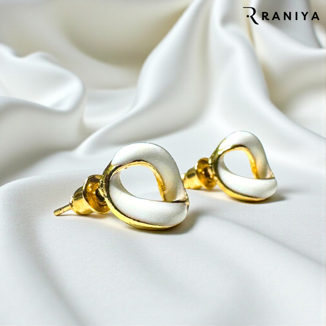 Raniya Vintage Napier gold tone Cream enamel Stud Earring for Women