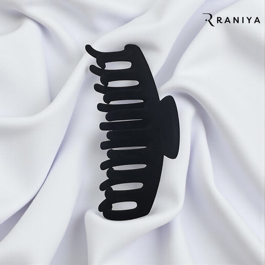 Raniya Black claw hair clip