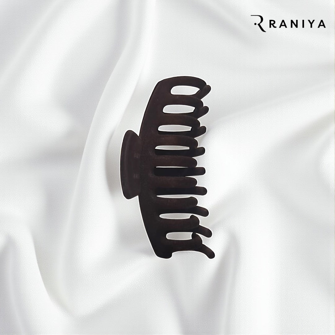 Raniya Brown claw hair clip