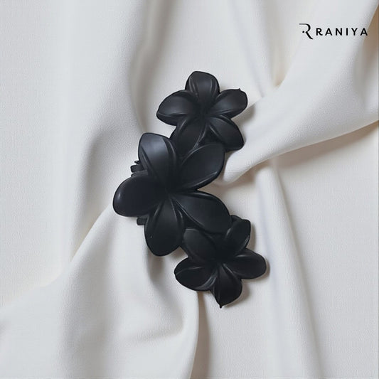 Raniya Triple Flower Black Hair Clip
