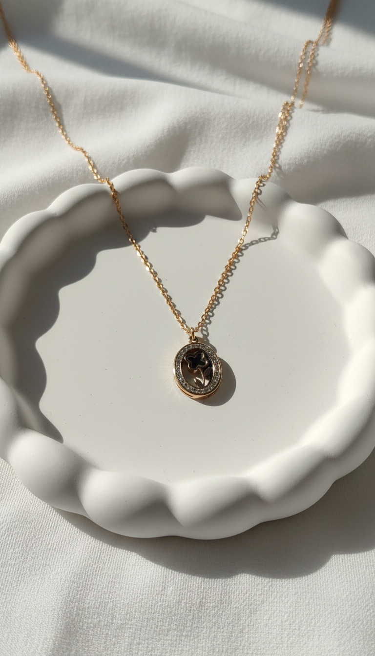 Raniya Oval Shine Chain