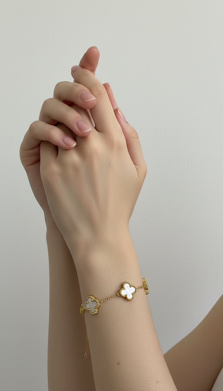 Raniya Magic Moments Bracelet