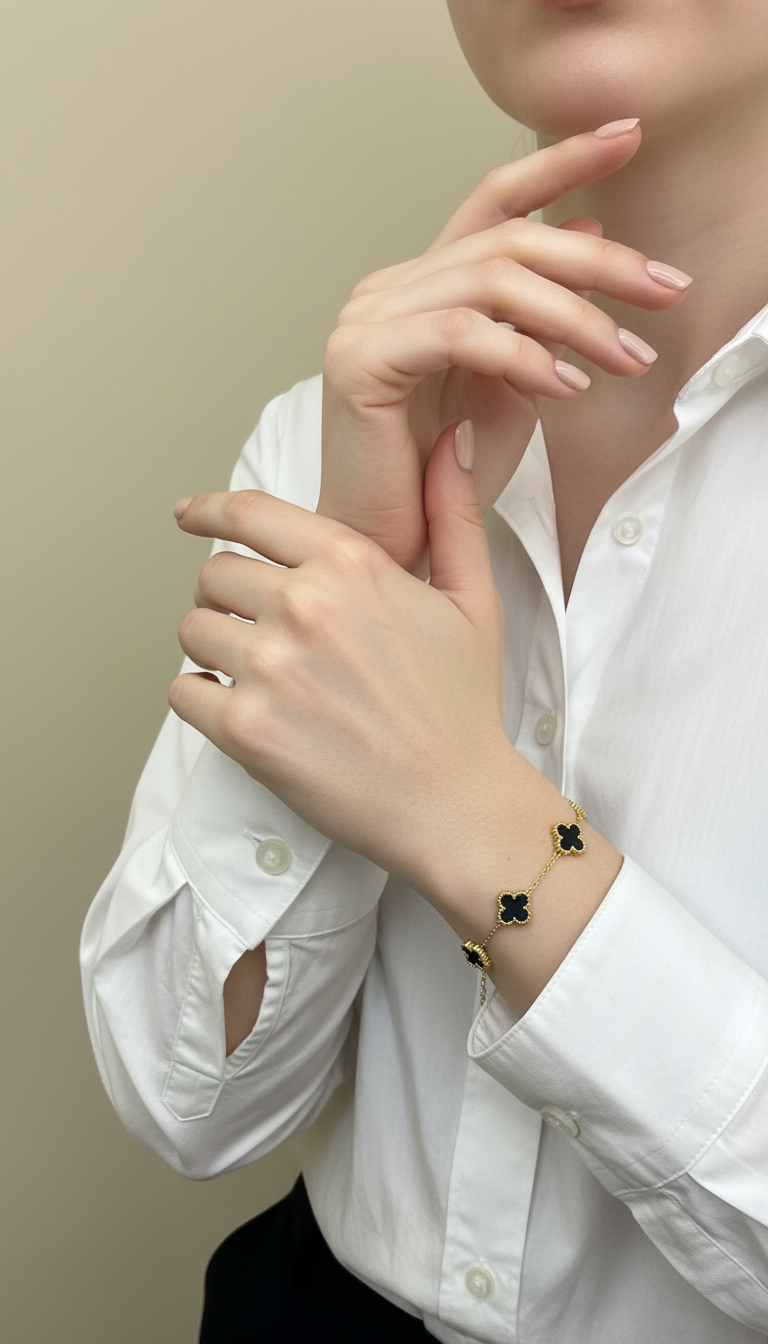 Raniya Magic Moments Bracelet